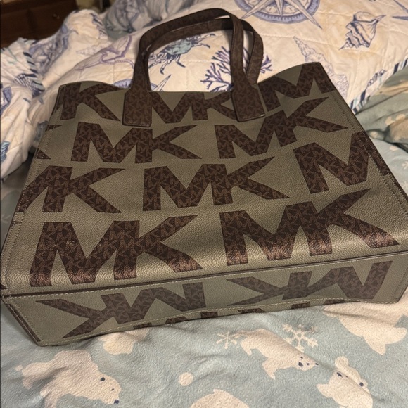 MICHAEL KORS TOTE - Picture 8 of 8